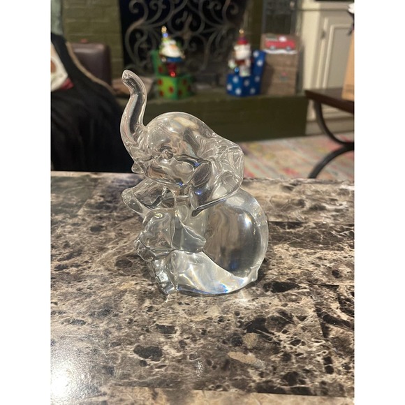 Lenox Crystal, Germany, Sitting Elephant w/Trunk Up Figurine or Paperweight, 4" - Picture 1 of 4